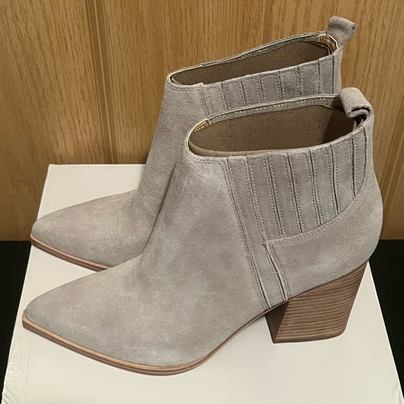 Marc Fisher LTD Orlanda Medium Gray Bootie Size 10 Western Suede Leather New IB - Picture 3 of 16